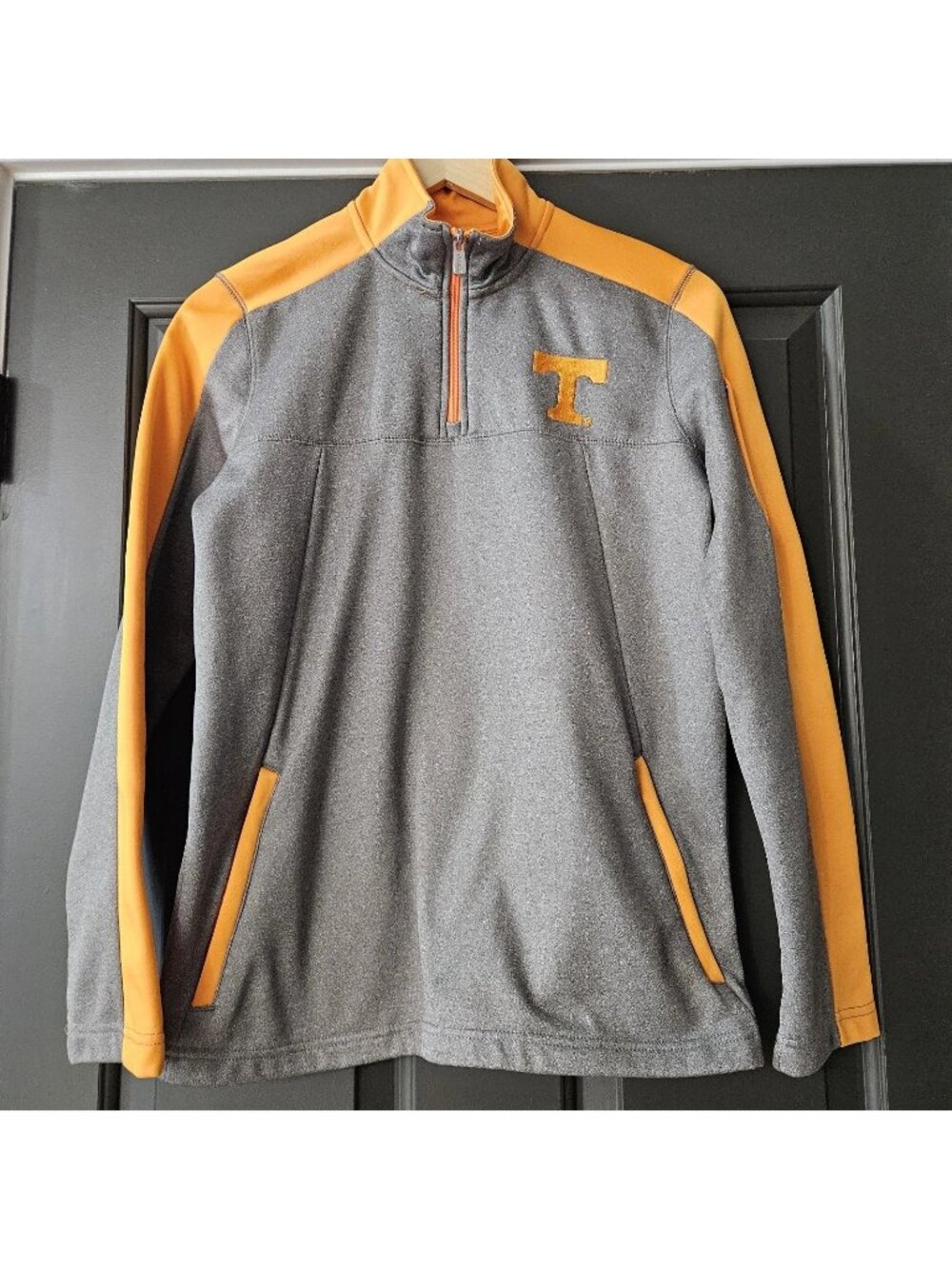 Boys Pullover Shirt 14/16 XL Tennessee UT Gray Orange 1/4 Zip Sports College Gym